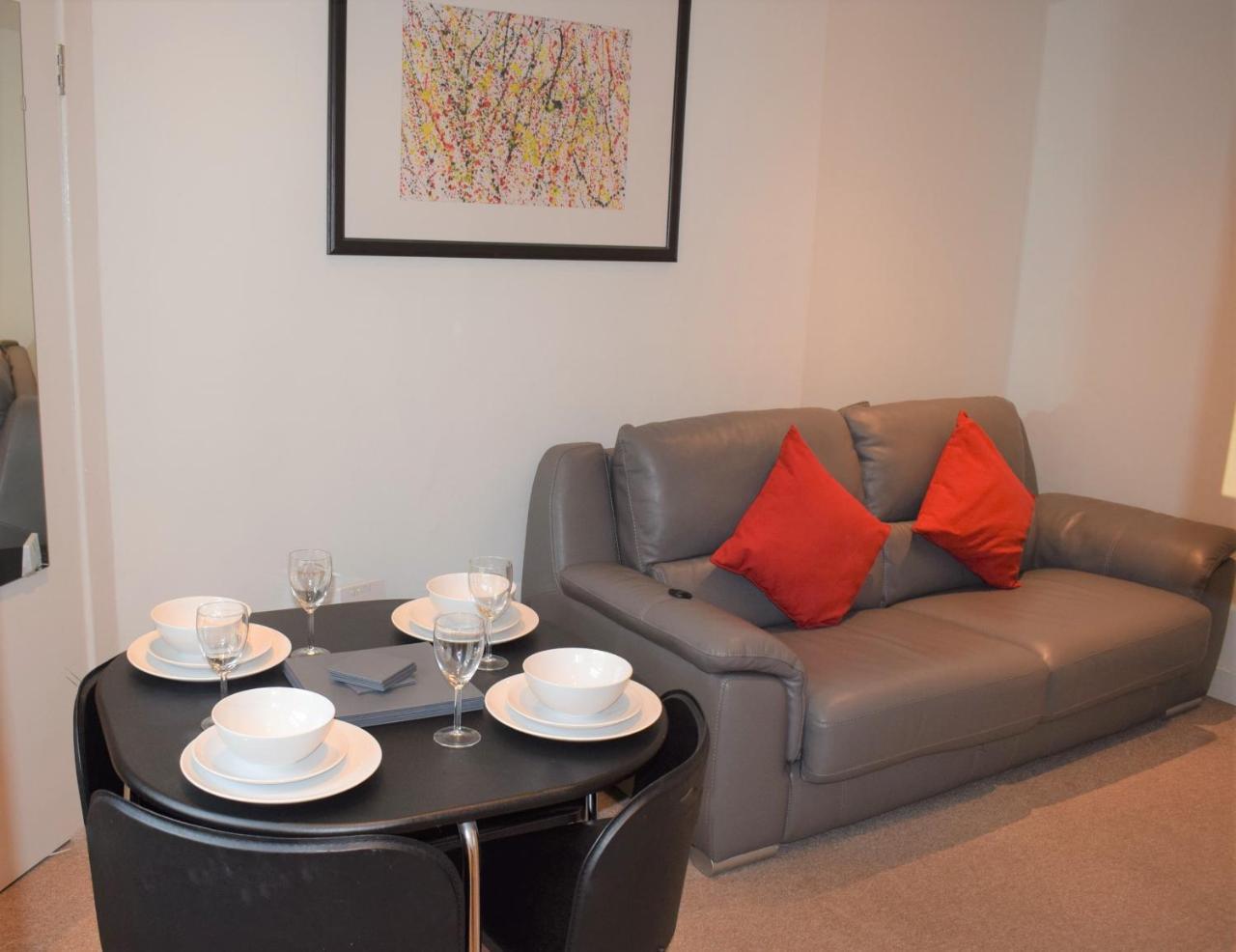Kelpies Serviced Apartments-Bonnie เอดินบะระ ภายนอก รูปภาพ